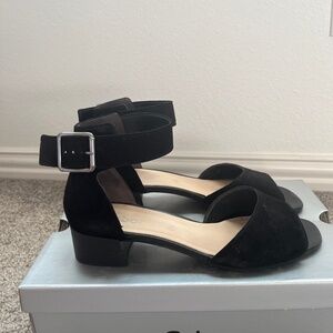 Gabor like new black suede ankle strap block heel sandal